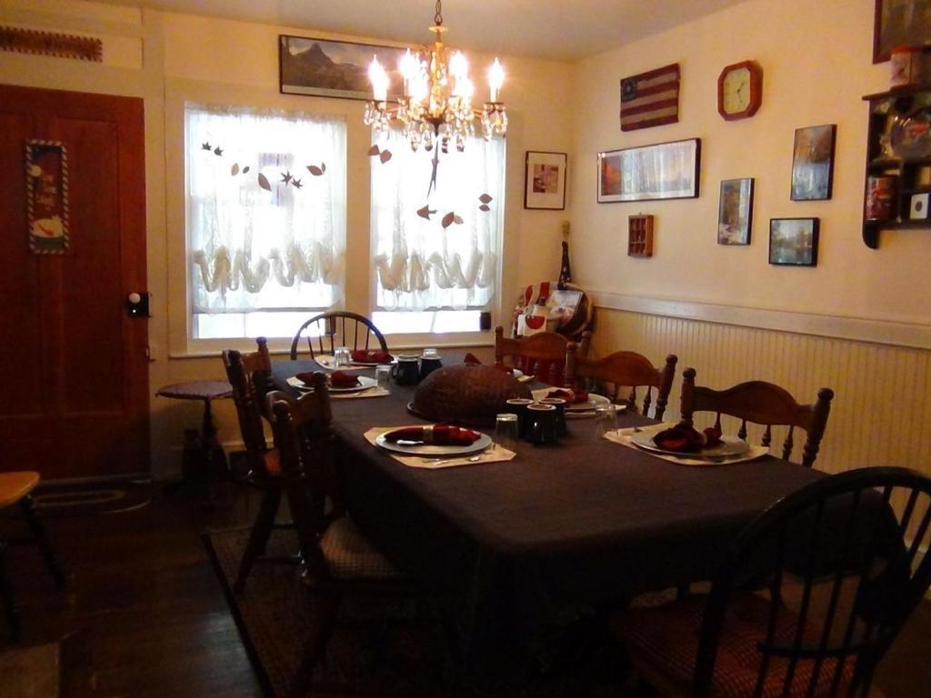 Buffalo Tavern Bed And Breakfast West Jefferson Dış mekan fotoğraf