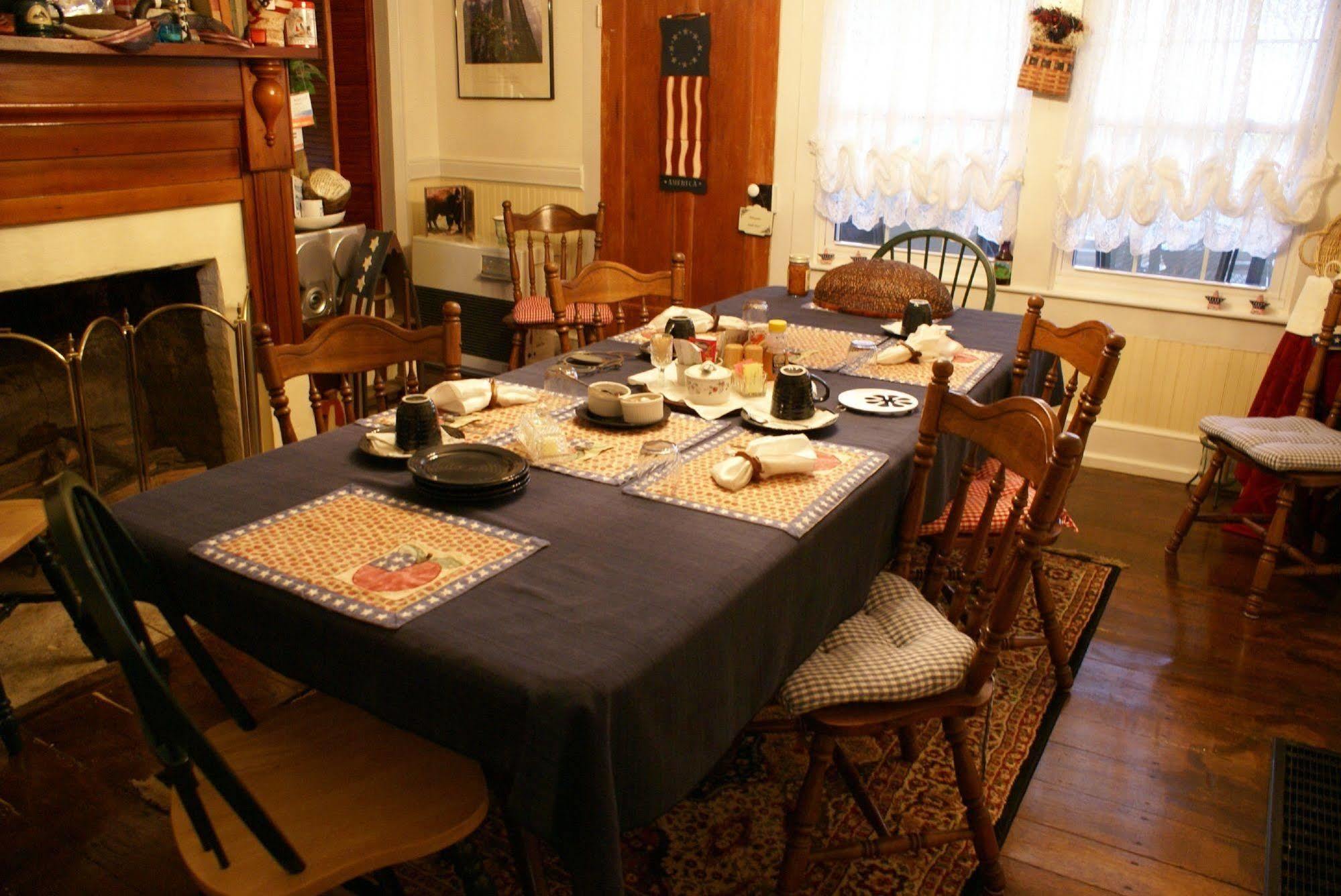 Buffalo Tavern Bed And Breakfast West Jefferson Dış mekan fotoğraf